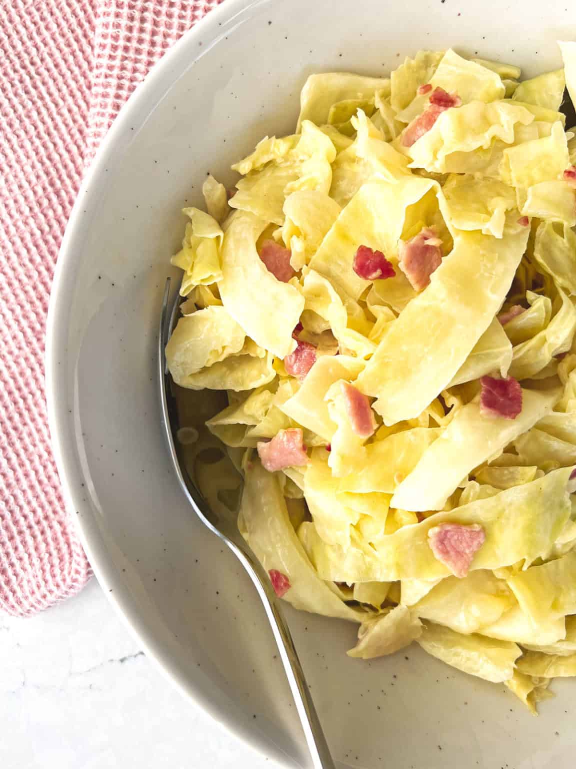 Creamy Bacon and Cabbage Side Together to Eat Family Meals