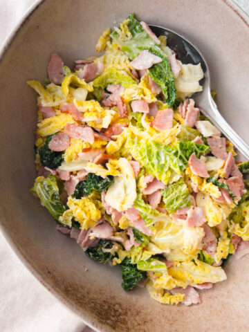 cabbage with bacon and cream - Roast Beef Side Dish