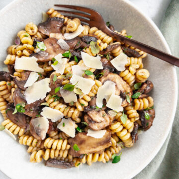 Brown Butter Mushroom Pasta Recipe - Family Meals