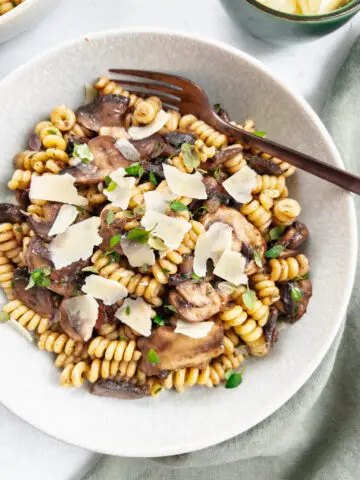 Brown Butter Mushroom Pasta Recipe - Family Meals