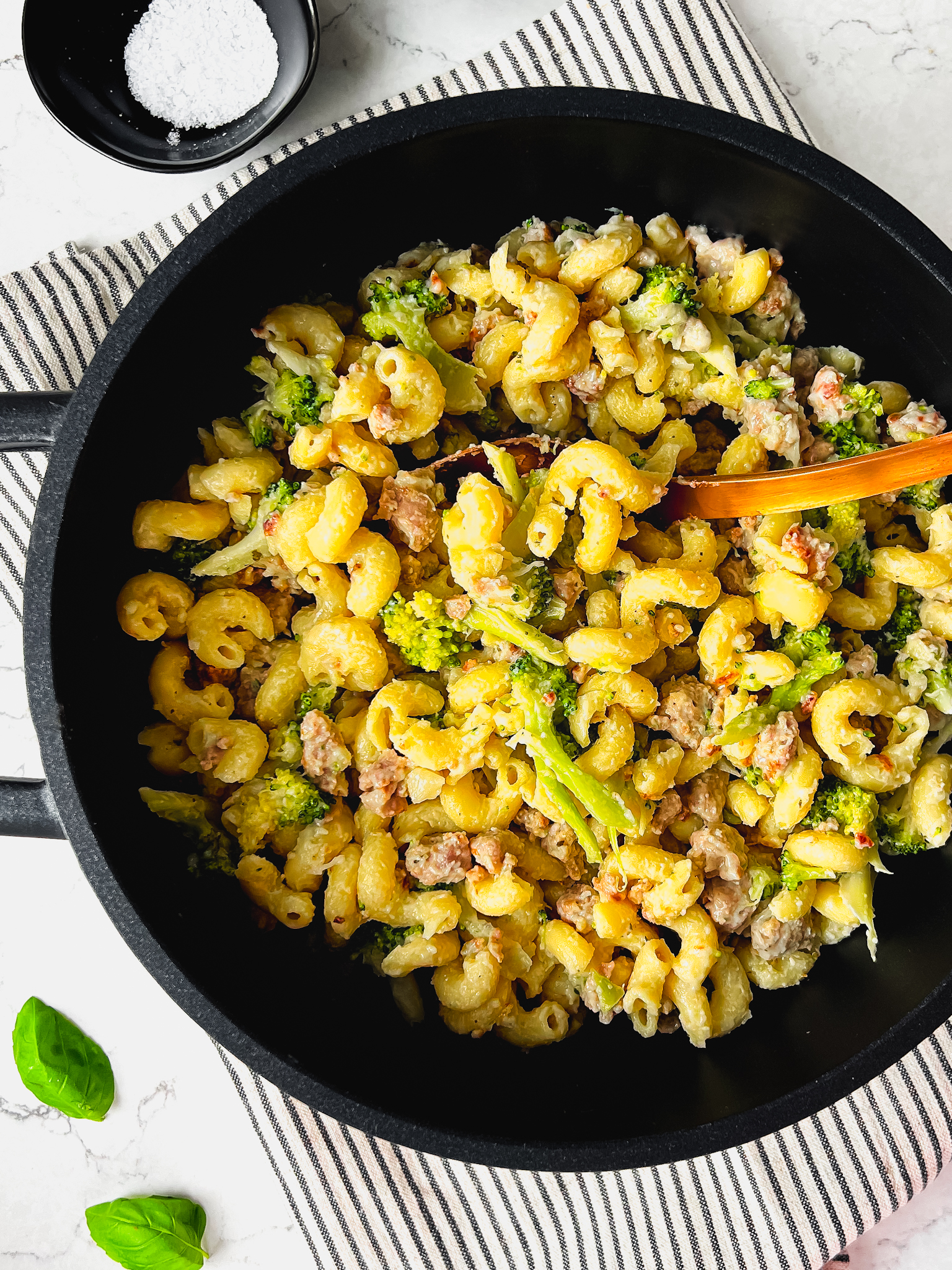 Creamy sausage and broccoli pasta - family meals new