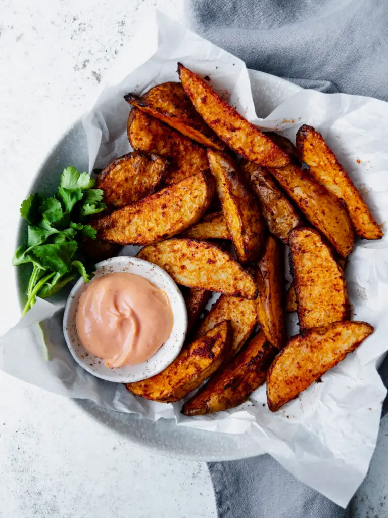 Paprika Potato Wedges Together to Eat Family Meals