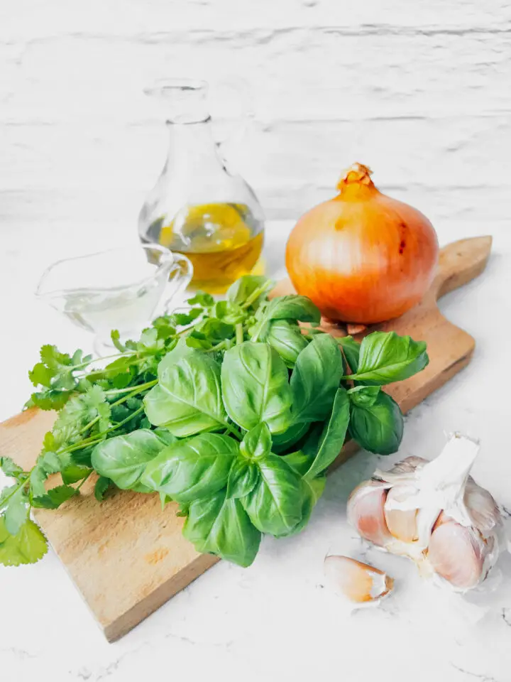 Basil and Parsley Dressing Together to Eat Family Meals