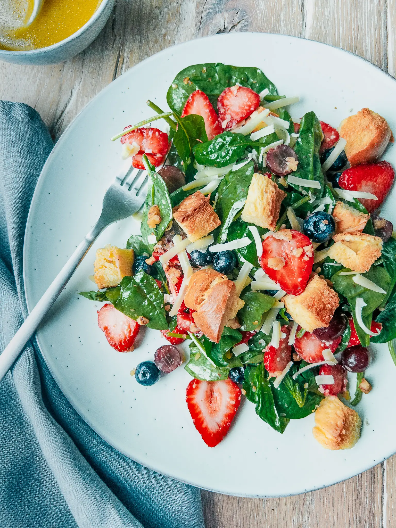 Spinach and Fruit Salad - family Meals 3