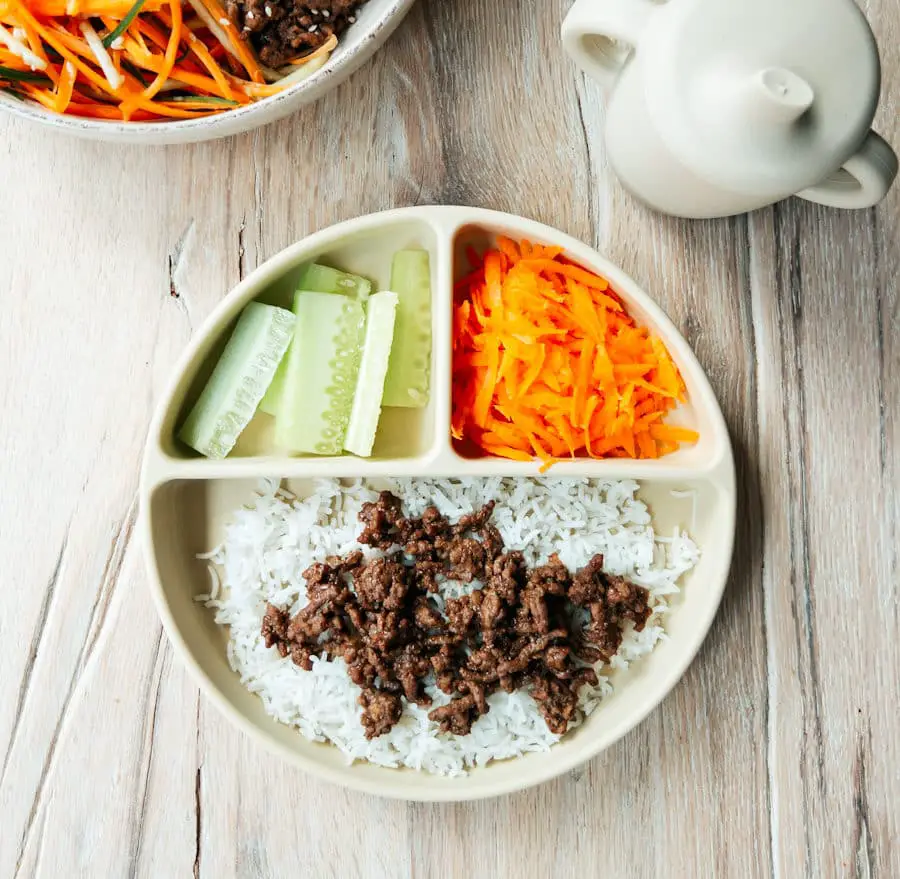 Baby led weaning - baby friendly family meals - hoisin beef bowl