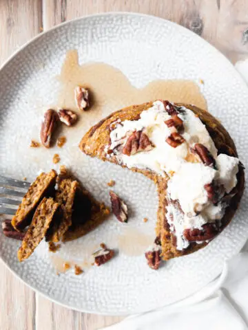 Pumpkin Spice Oat Pancakes FI