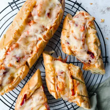 Cheesy Chicken Garlic Bread - with red pesto peppers and onion