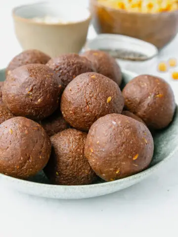 Chickpea Bliss Balls - healthy protein snacks