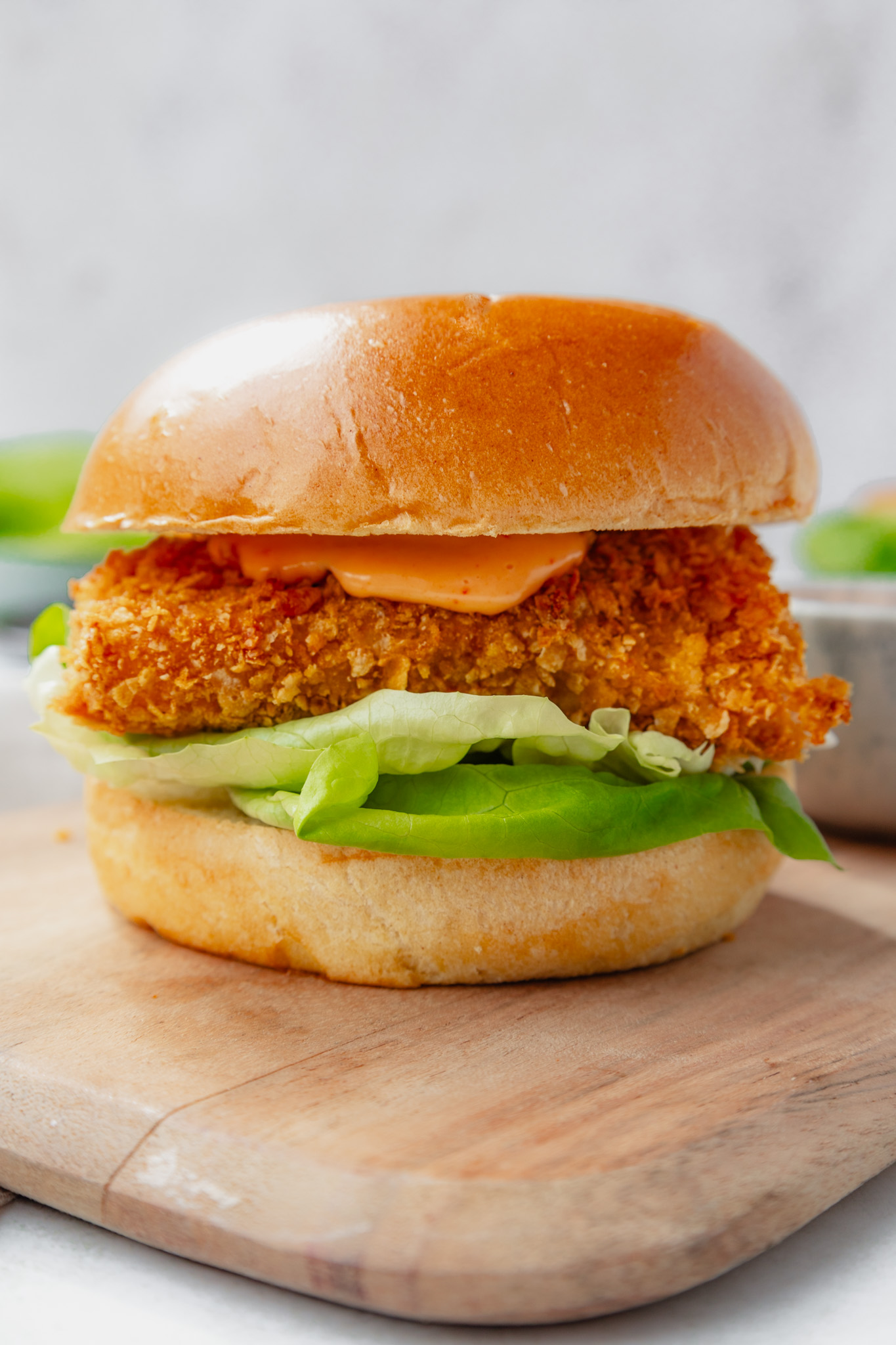 Cod fillet burger with cornflake crust - family meals