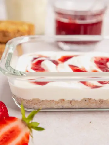 Weetabix Cheesecake with Jam - overnight weetabix breakfast - family breakfast recipe