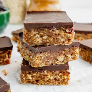peanut butter date oat bars recipe