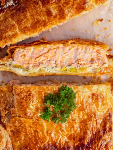 Simple Salmon En Croute - with leeks and boursin cream cheese