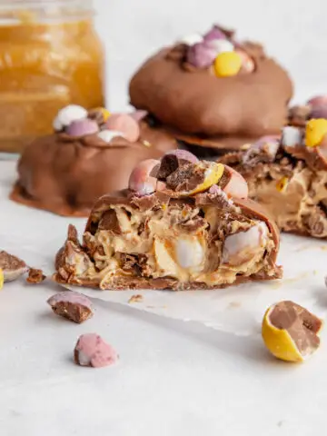 Mini Egg Yogurt Clusters - mini egg easter treats - easy mini egg recipes