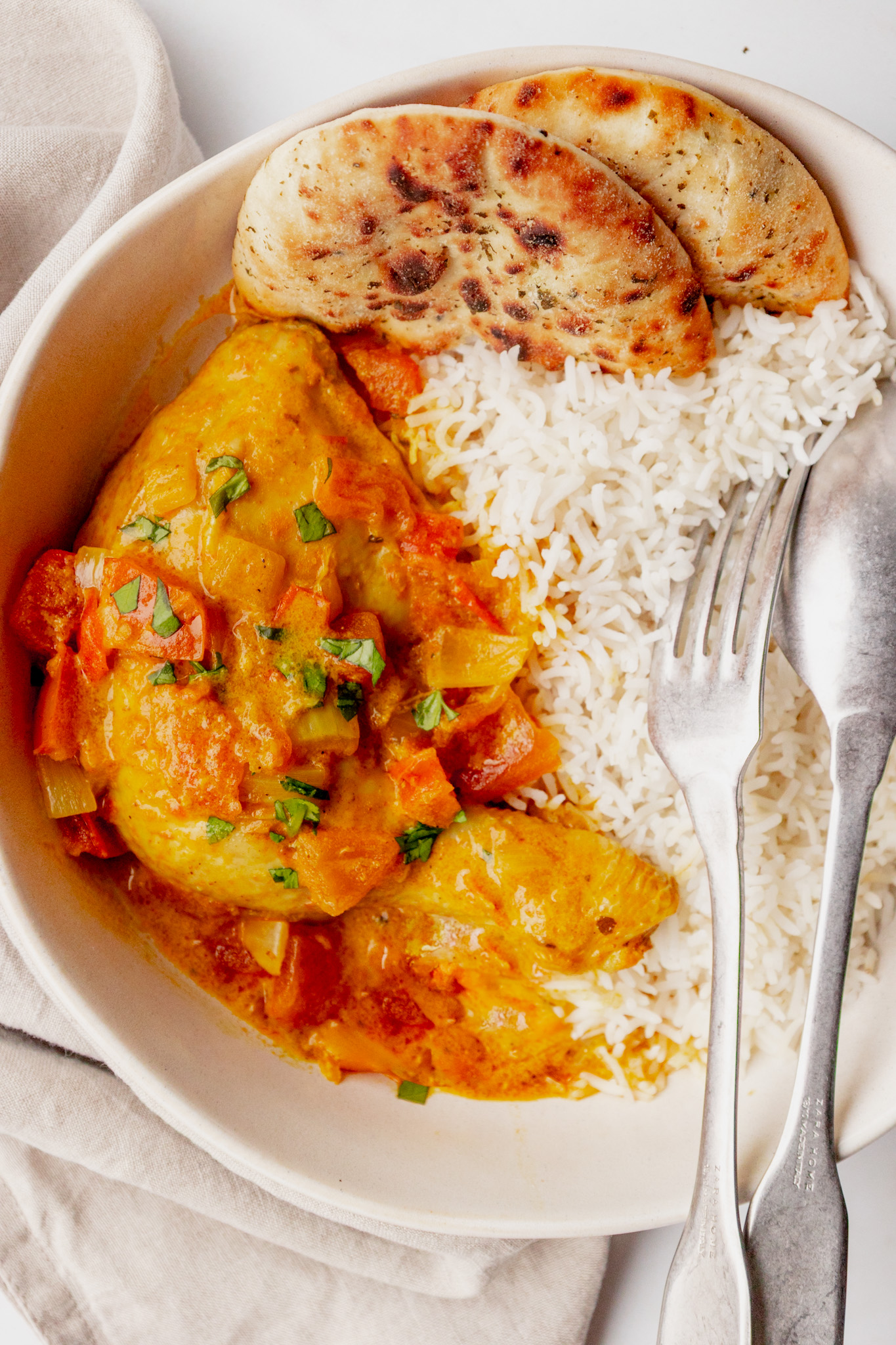 Slow Cooker Mild Chicken Curry - chicken curry with chicken legs