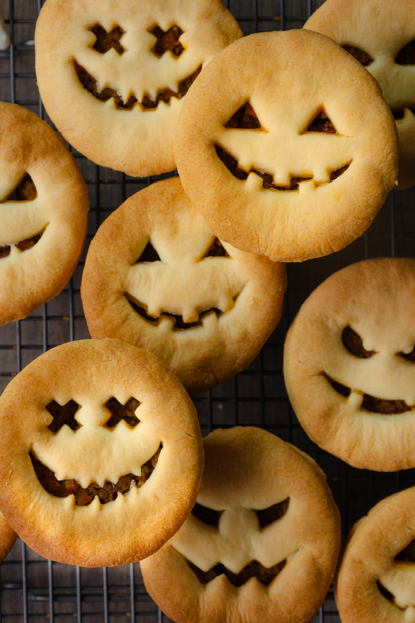 Savoury Mini Halloween Pies - mini jack o lantern pies