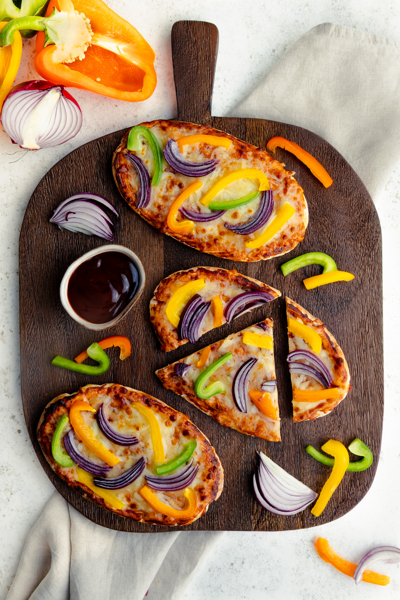 BBQ Pitta Pizzas - 20 minute dinner